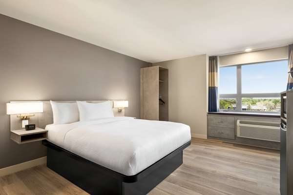  - Microtel Inn & Suites by Wyndham Dorval