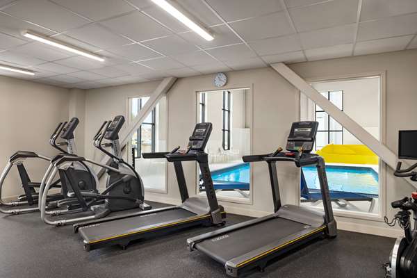 Fitness/ Exercise Room - Microtel Inn & Suites by Wyndham Dorval
