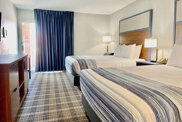 2 Queen Beds, Deluxe Room, Non-Smoking