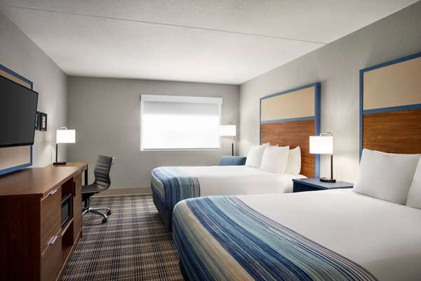 2 Queen Beds, Exterior Room, Non-Smoking