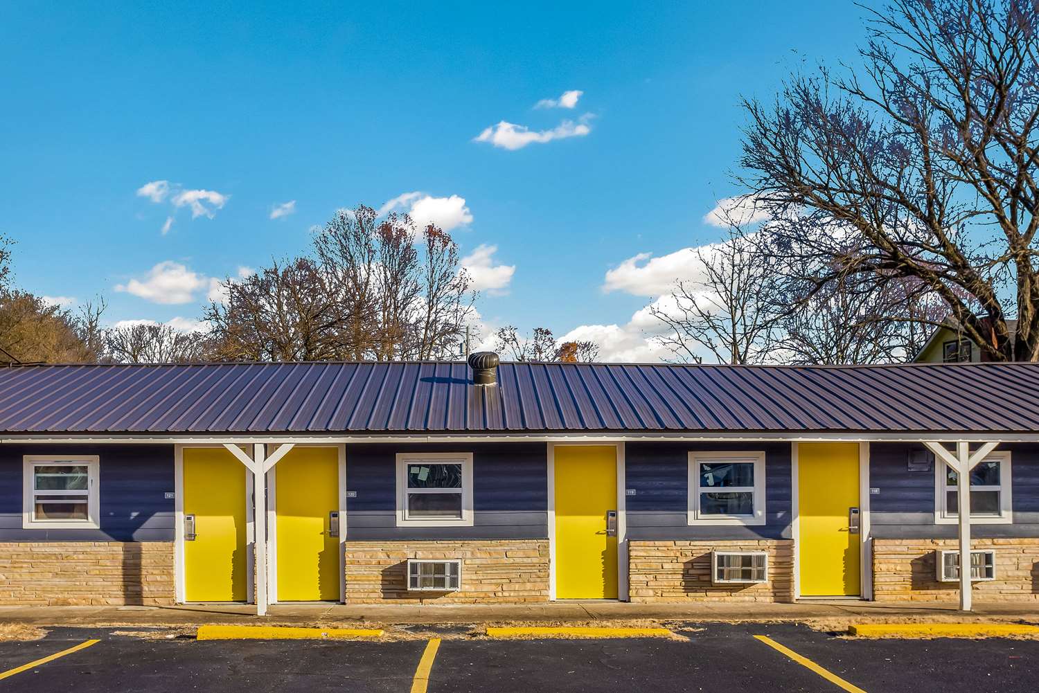 Rodeway Inn South Berryville, AR See Discounts