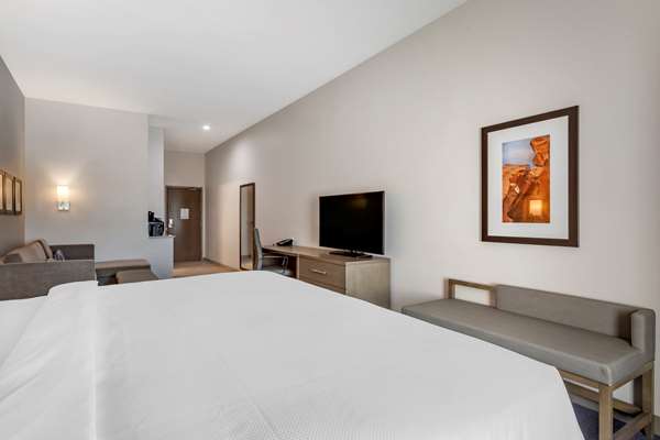 Suite - Comfort Suites Talking Stick District Scottsdale