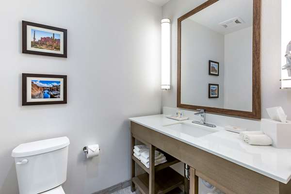 Suite - Comfort Suites Talking Stick District Scottsdale