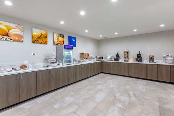 Amenities - Comfort Suites Talking Stick District Scottsdale