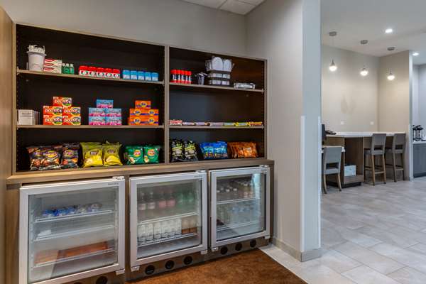  - Comfort Suites Talking Stick District Scottsdale