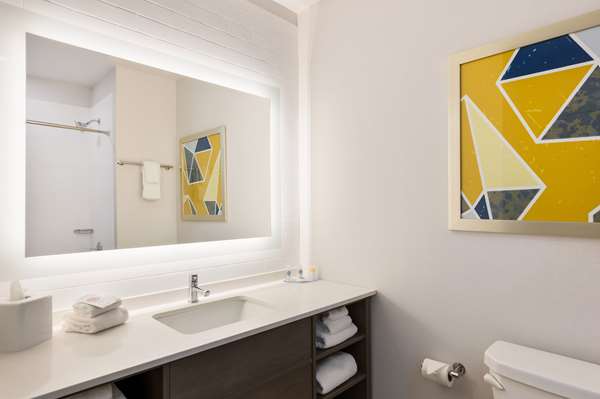 Suite - Comfort Inn & Suites Gaylord - I-75, Exit 282