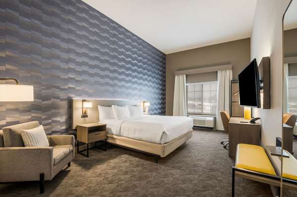  - Comfort Inn & Suites Gaylord - I-75, Exit 282