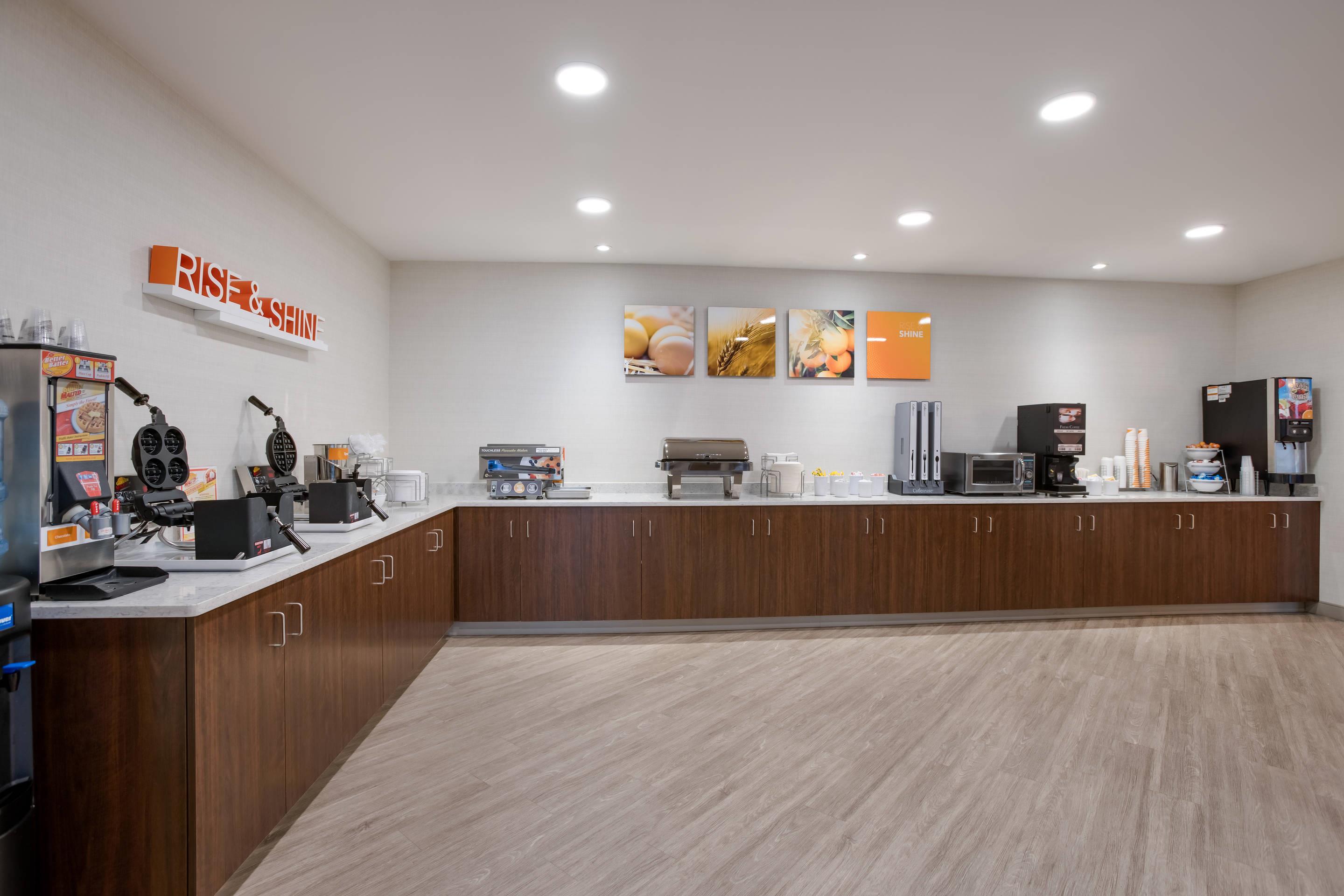 Free hot breakfast