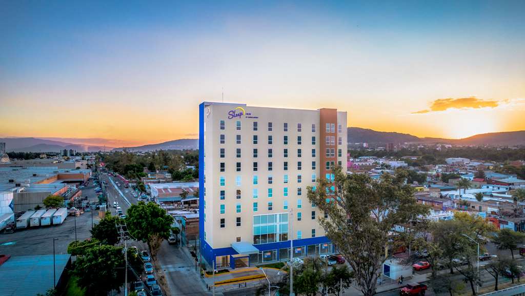 Sleep Inn Guadalajara Galerias
