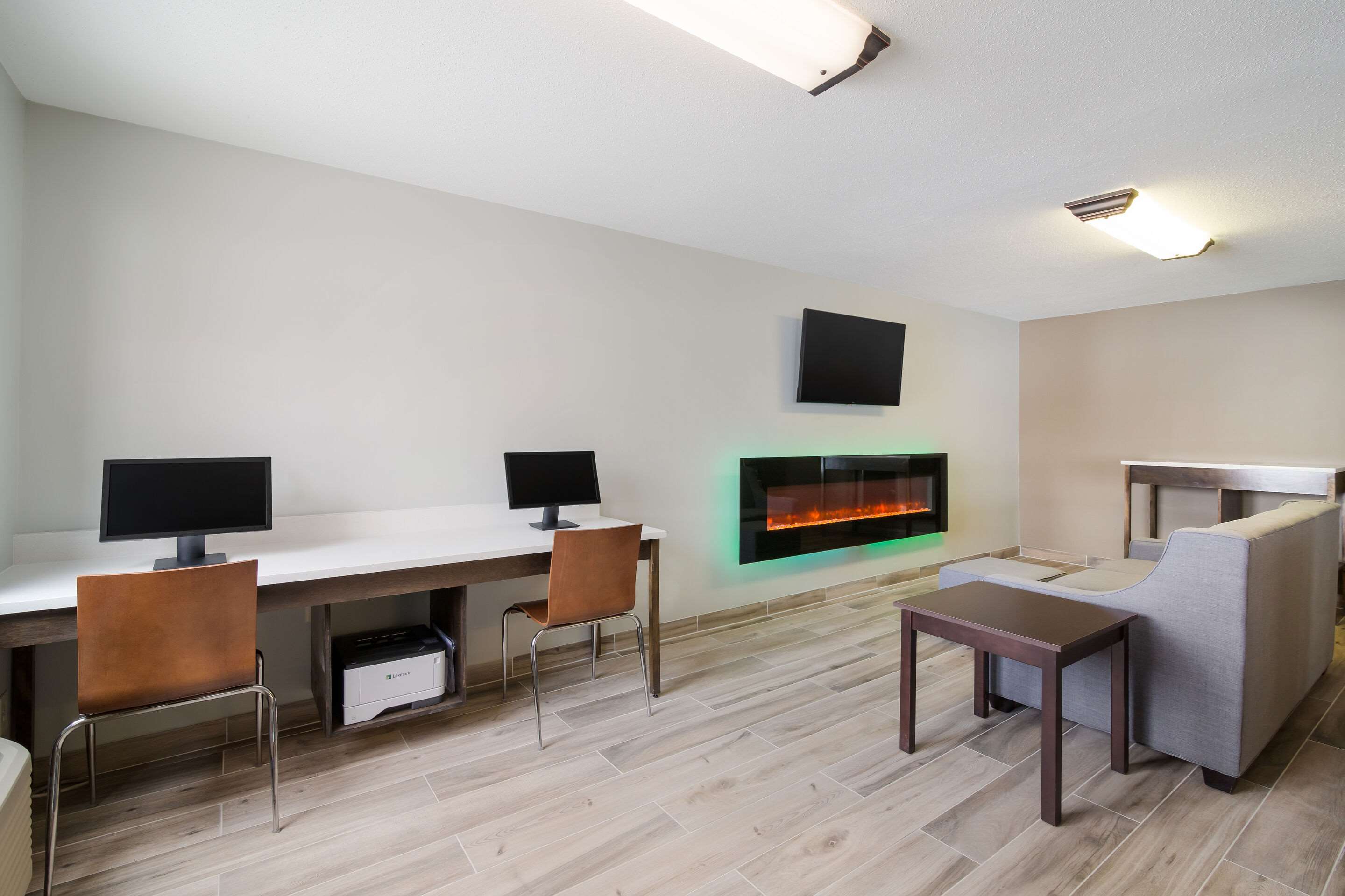 Business center | Econo Lodge