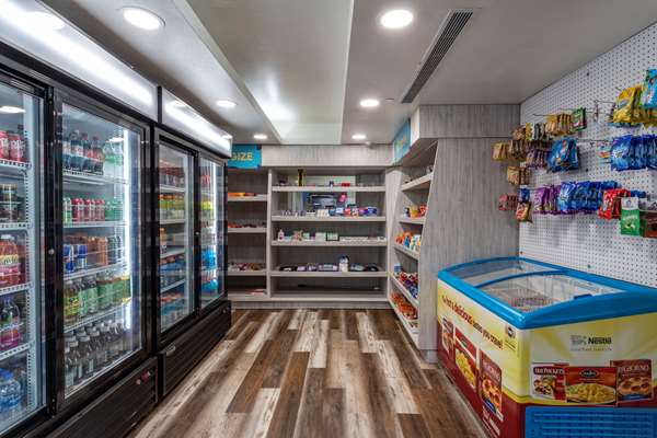  - Clarion Pointe Hotel Galveston