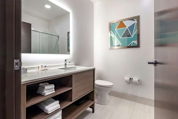  - Comfort Suites Cottage Grove - I-94, Exit 244