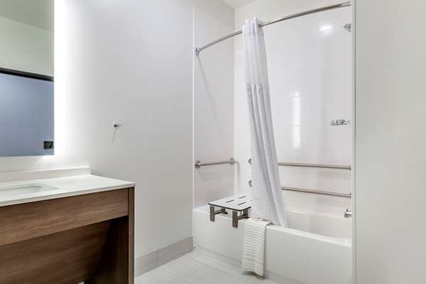  - Comfort Suites Cottage Grove - I-94, Exit 244