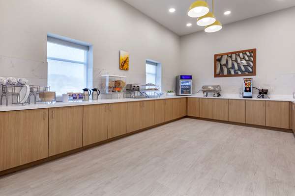 Amenities - Comfort Suites Cottage Grove - I-94, Exit 244