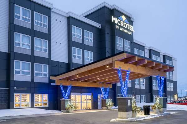 Exterior view - Microtel Inn & Suites by Wyndham Kanata