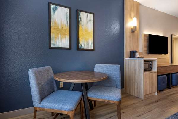  - Best Western Plus Orlando East UCF Area Hotel