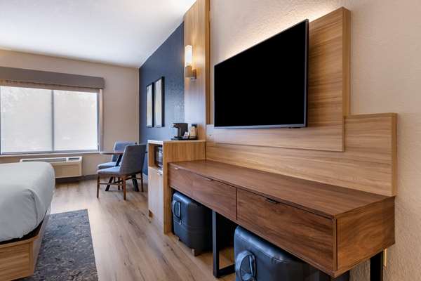  - Best Western Plus Orlando East UCF Area Hotel