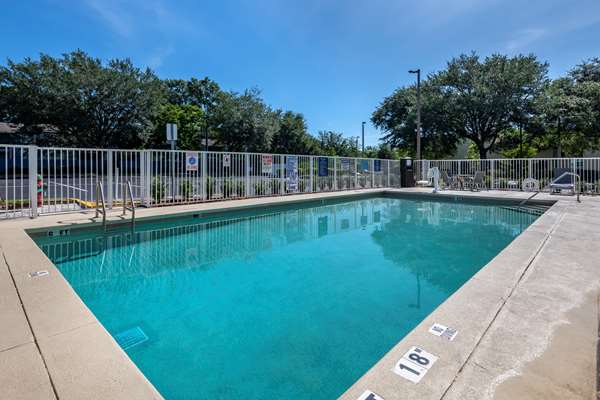 Pool - Best Western Plus Orlando East UCF Area Hotel