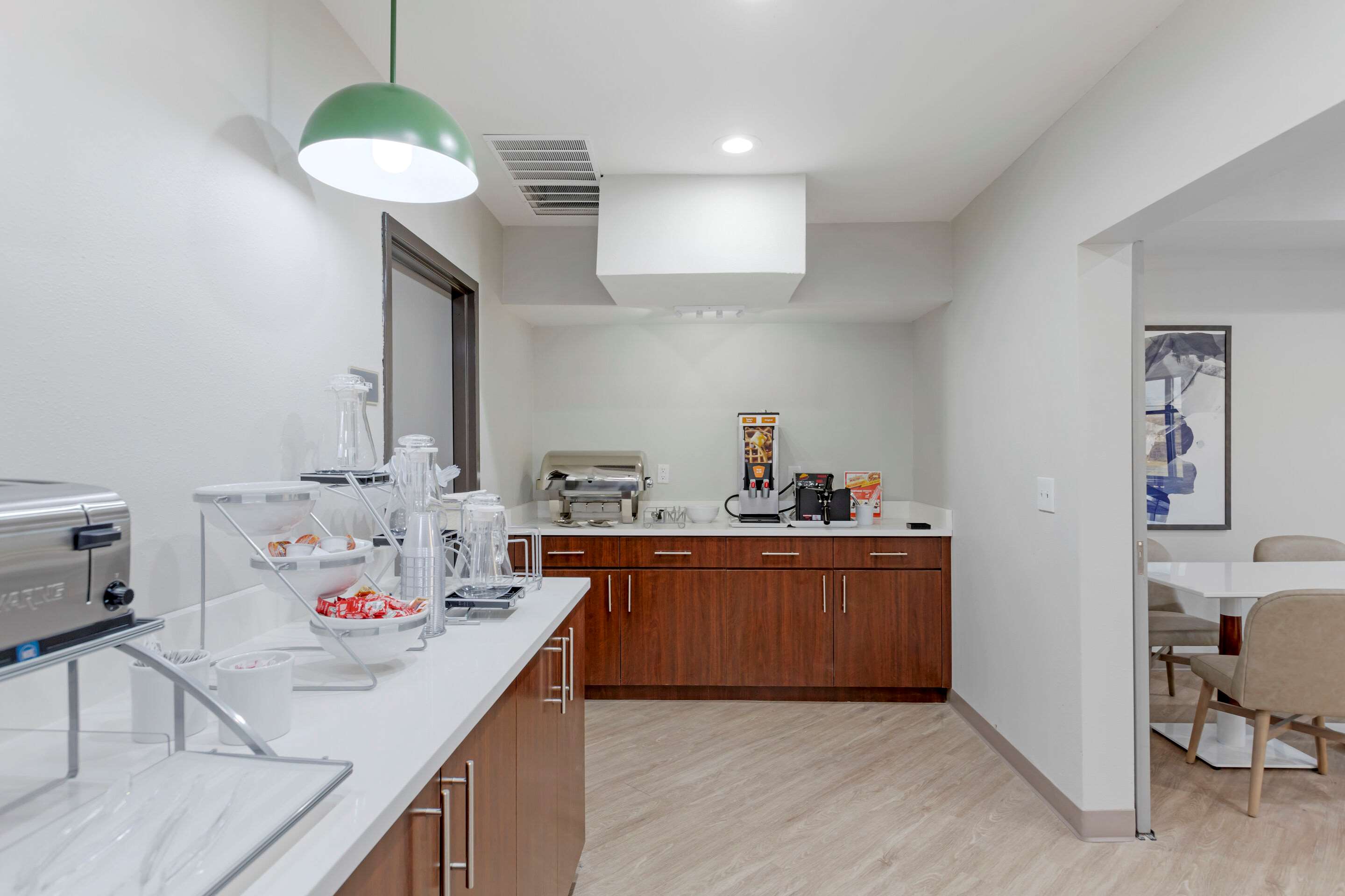 Breakfast area