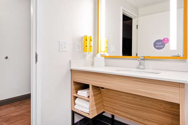  - Tru by Hilton Hotel Northeast Chapel Hill