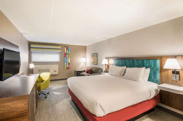  - Hampton Inn & Suites Houghton