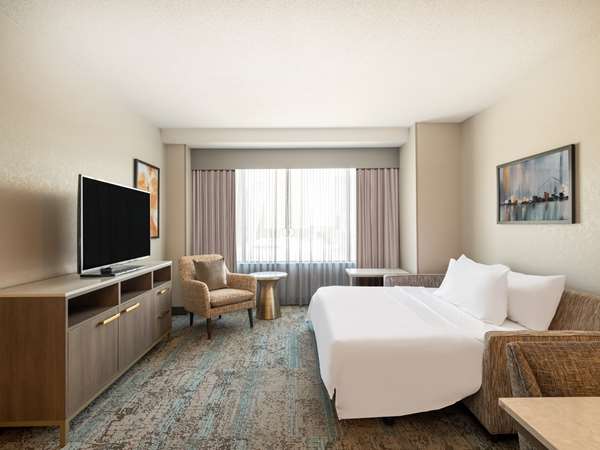  - Homewood Suites by Hilton Downtown Toledo - I-75, Exit 201B & 202A