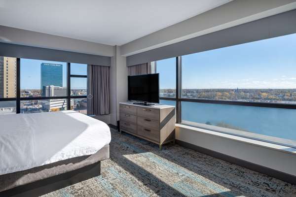  - Homewood Suites by Hilton Downtown Toledo - I-75, Exit 201B & 202A