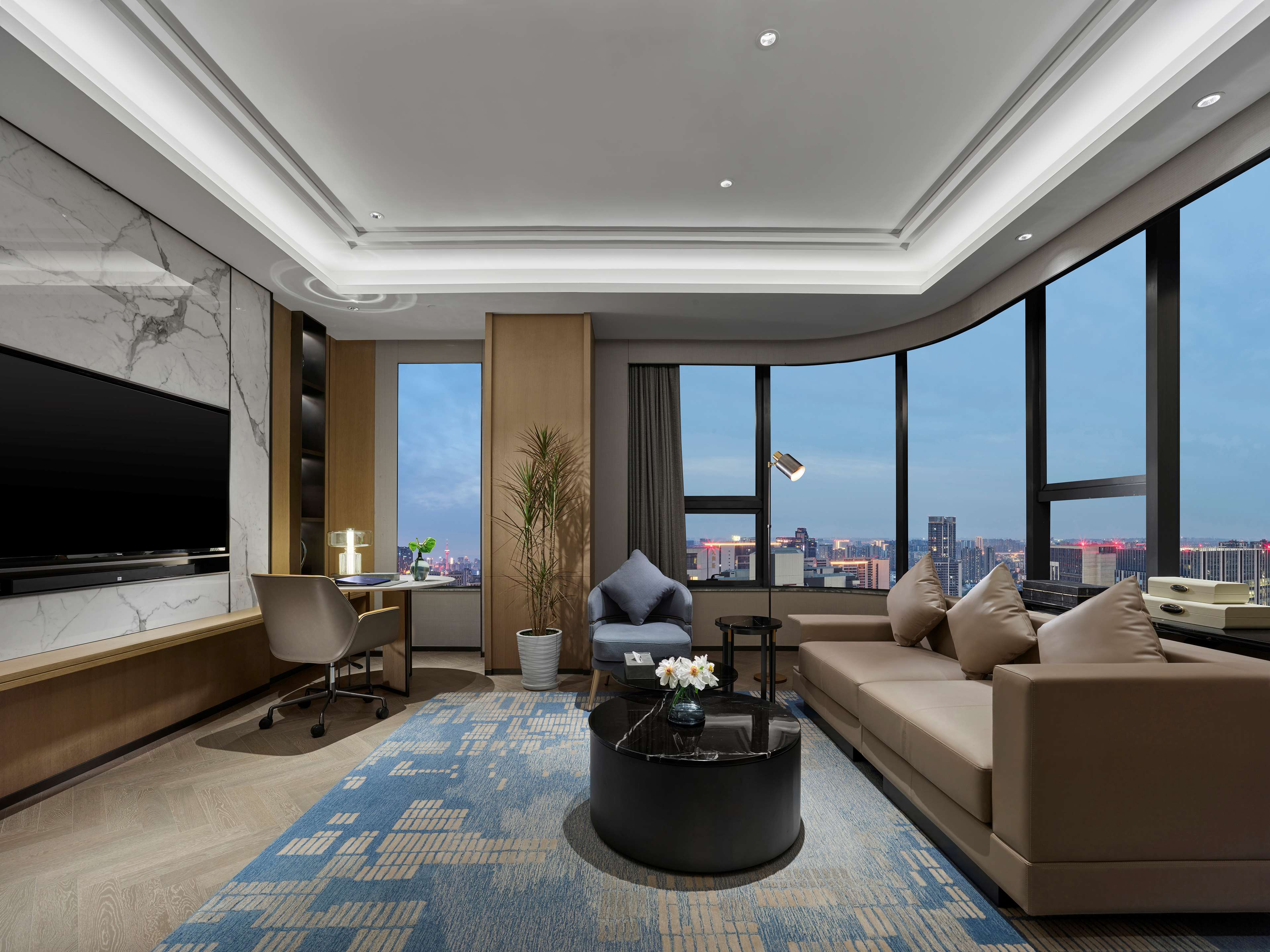 DoubleTree by Hilton Chengdu Riverside Room Type - KING DELUXE SUITE