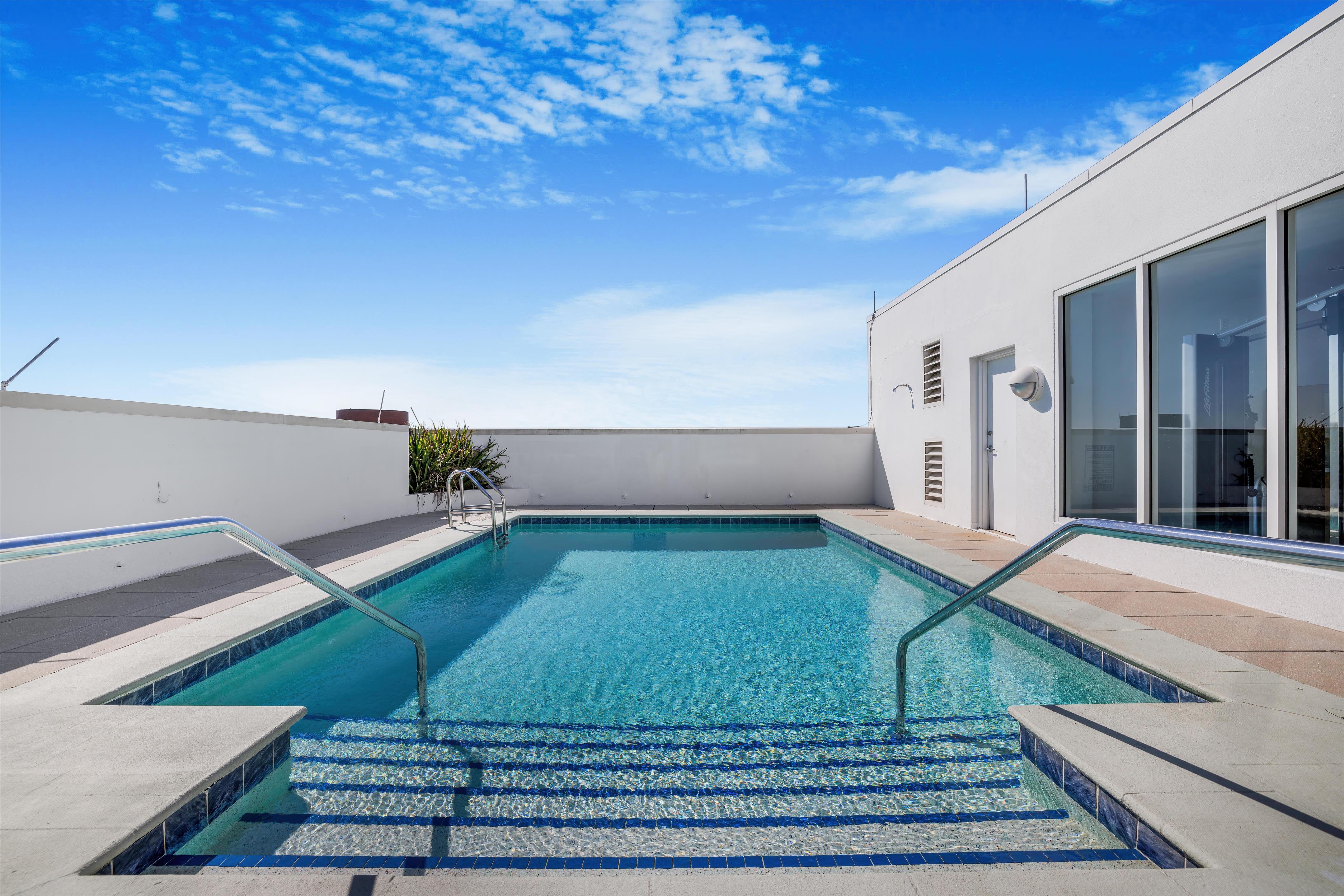 Pool | The Banyan Hotel Fort Myers, Tapestry Collection by Hilton
