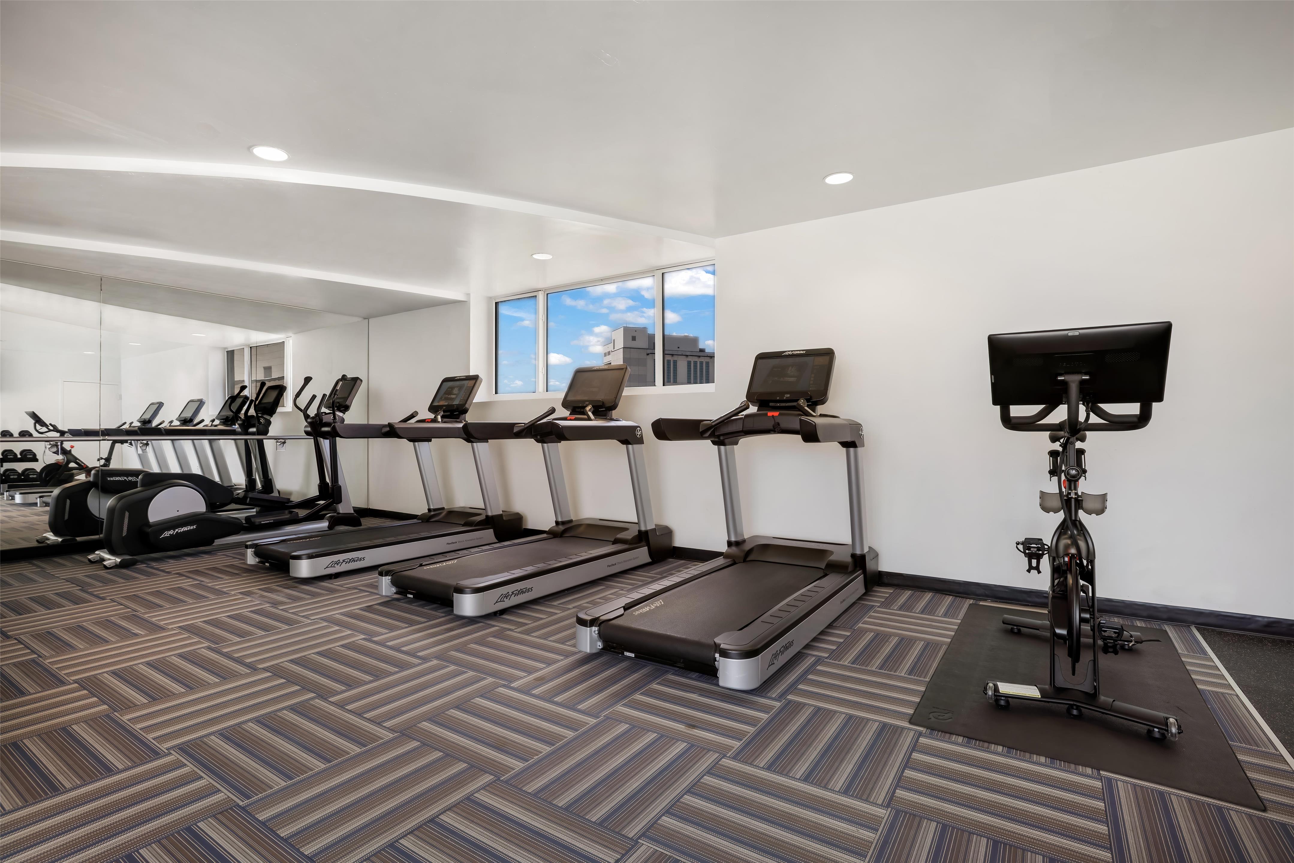 Health club fitness center gym | The Banyan Hotel Fort Myers, Tapestry Collection by Hilton