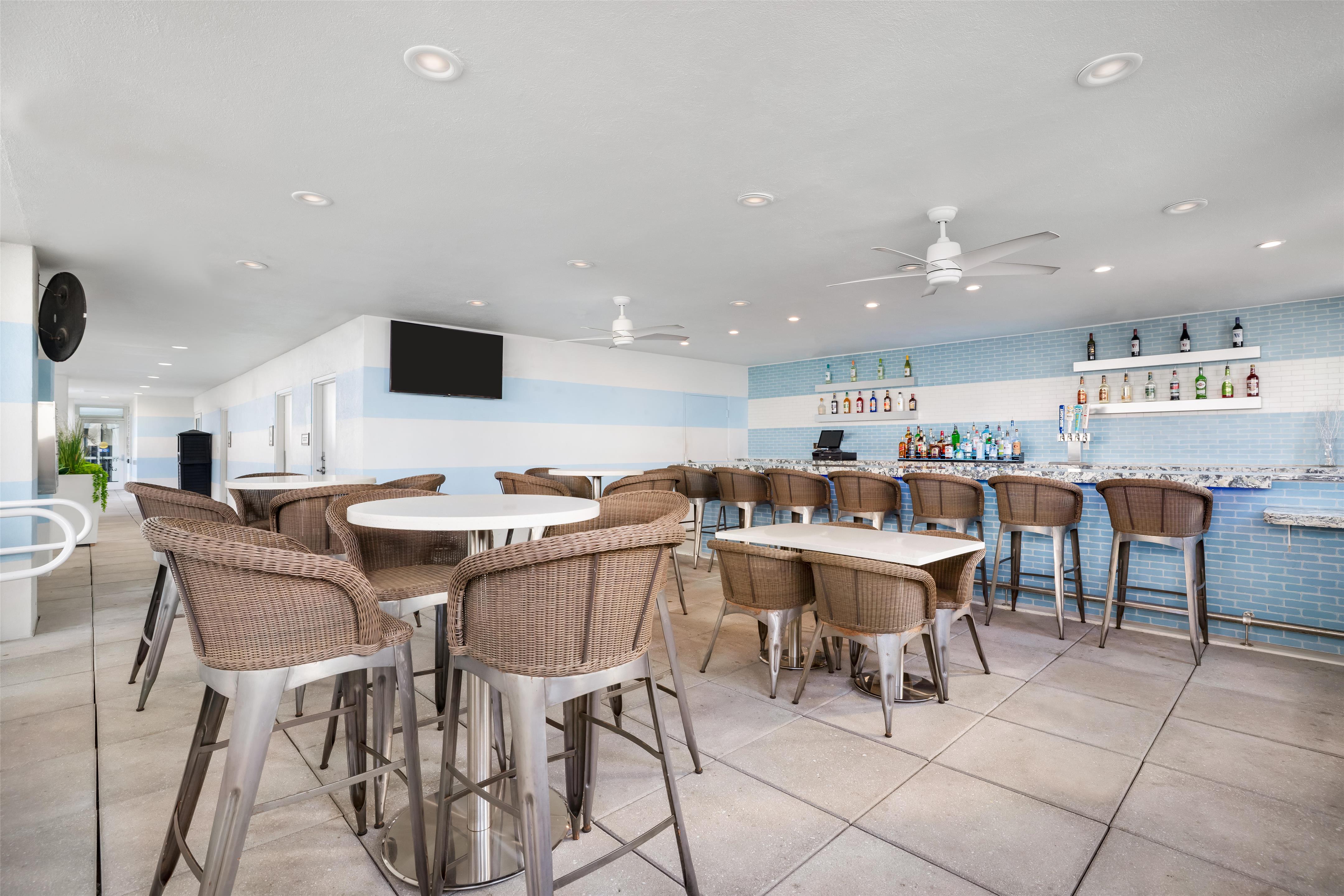 BarLounge | The Banyan Hotel Fort Myers, Tapestry Collection by Hilton