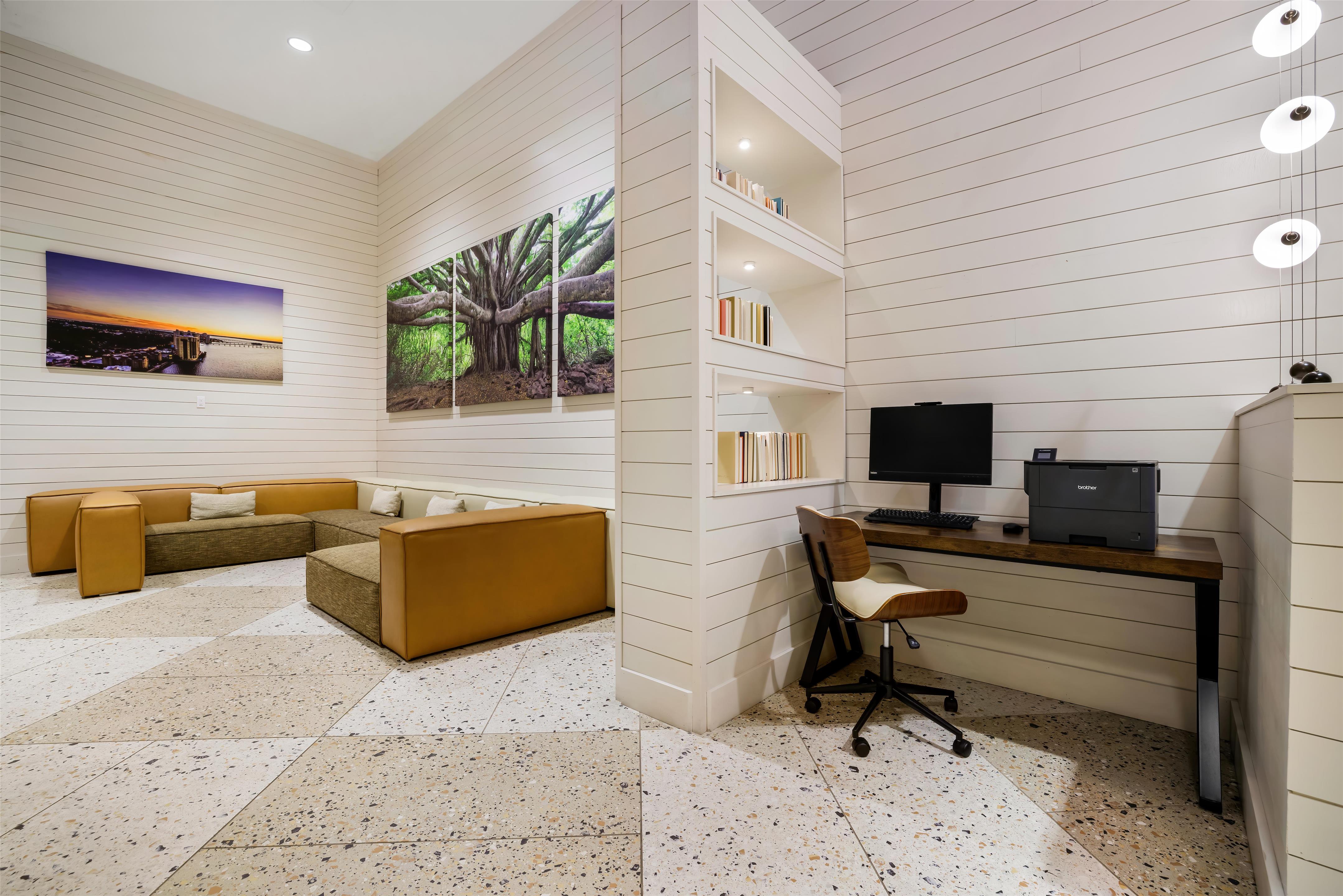 Business Center | The Banyan Hotel Fort Myers, Tapestry Collection by Hilton