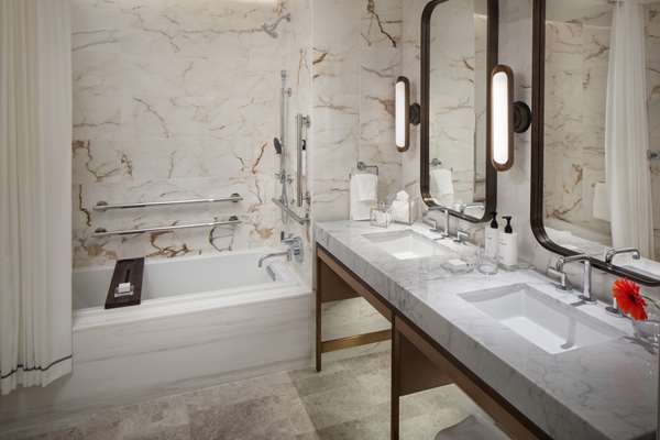  - Conrad Hotel West End Nashville - I-40 & I-65, Exit 209