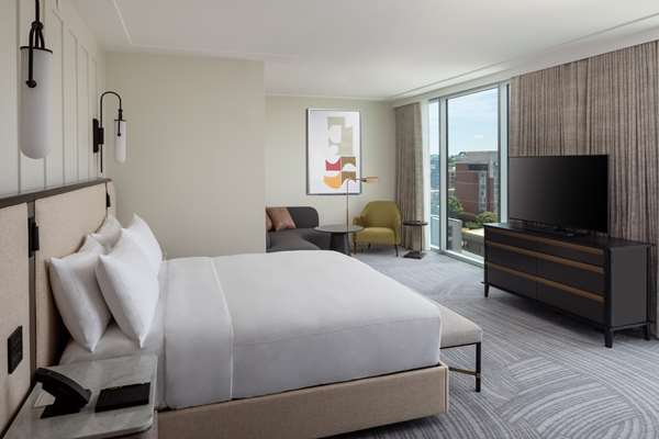  - Conrad Hotel West End Nashville - I-40 & I-65, Exit 209