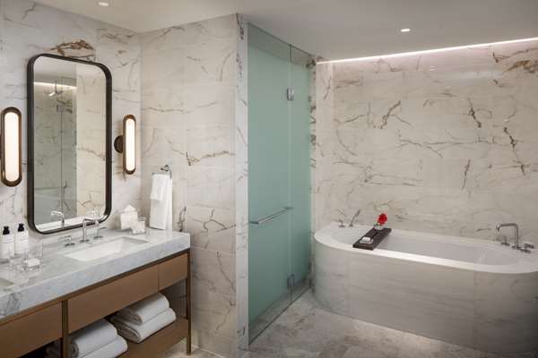  - Conrad Hotel West End Nashville - I-40 & I-65, Exit 209