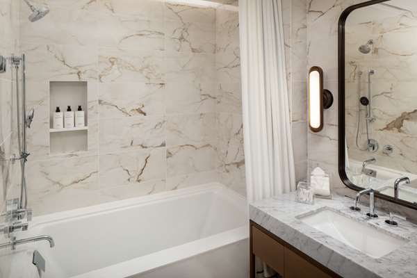  - Conrad Hotel West End Nashville - I-40 & I-65, Exit 209