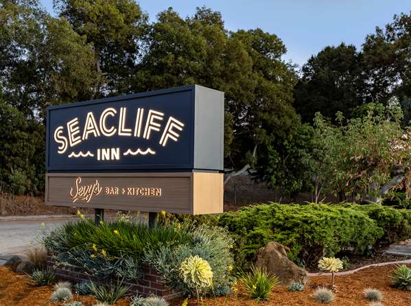 Exterior view - Seacliff Inn Aptos - CA 1, Exit 435