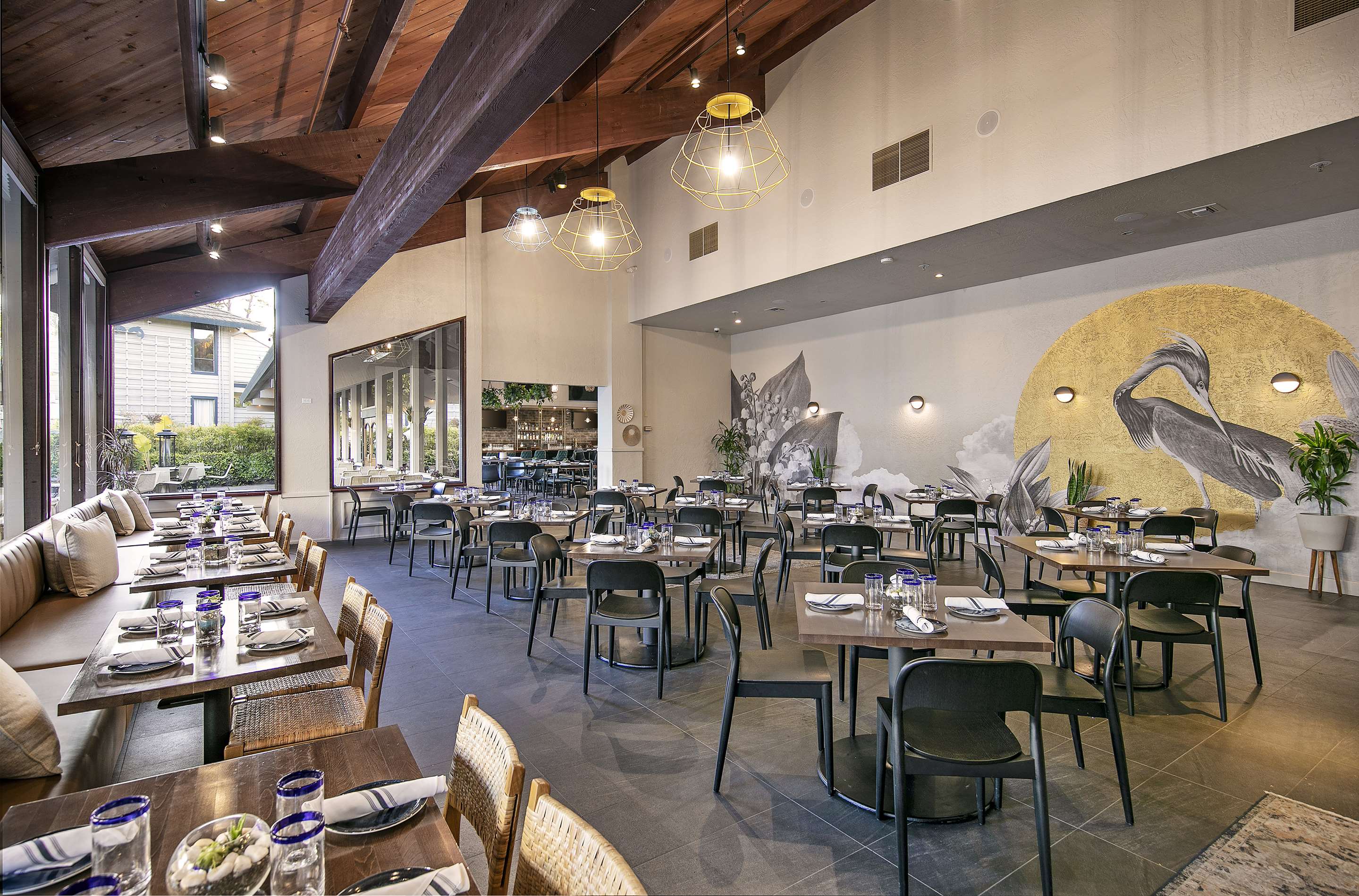 BarLounge | Seacliff Inn Aptos, Tapestry Collection by Hilton