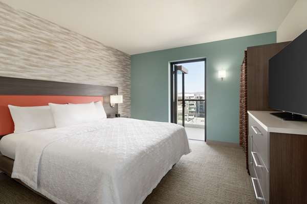  - Home2 Suites by Hilton Woodland Hills