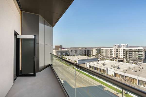  - Home2 Suites by Hilton Woodland Hills