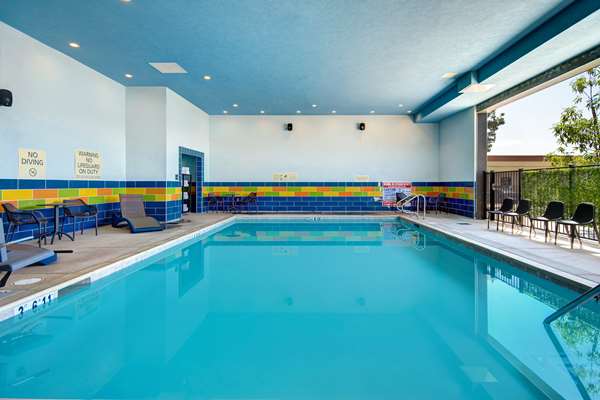 Pool - Hampton Inn & Suites Rancho Cucamonga - I-15, Exit 112
