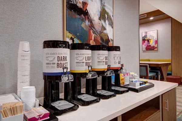 Restaurant - Hampton Inn & Suites Rancho Cucamonga - I-15, Exit 112