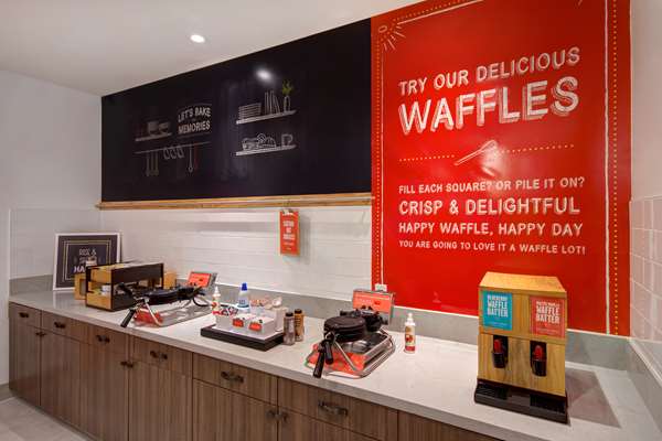 Amenities - Hampton Inn & Suites Rancho Cucamonga - I-15, Exit 112