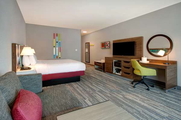  - Hampton Inn & Suites Rancho Cucamonga - I-15, Exit 112