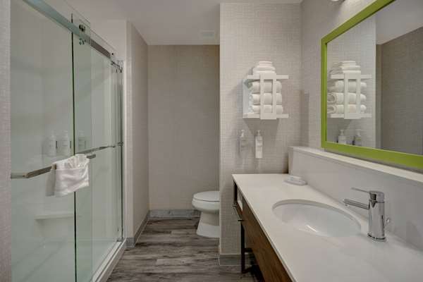  - Hampton Inn & Suites Rancho Cucamonga - I-15, Exit 112