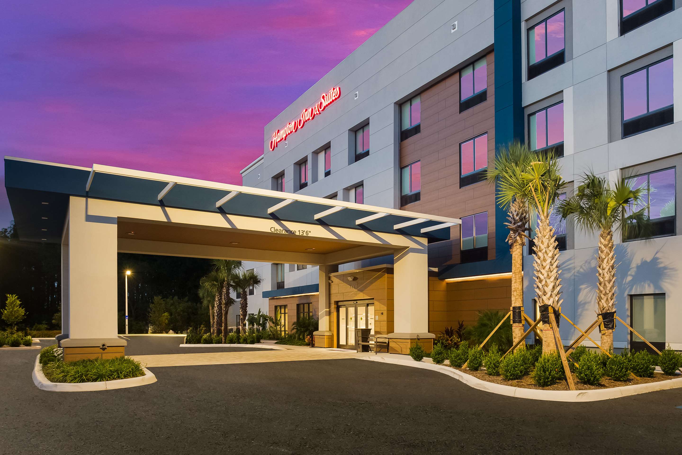 Exterior | Hampton Inn & Suites Ruskin I-75