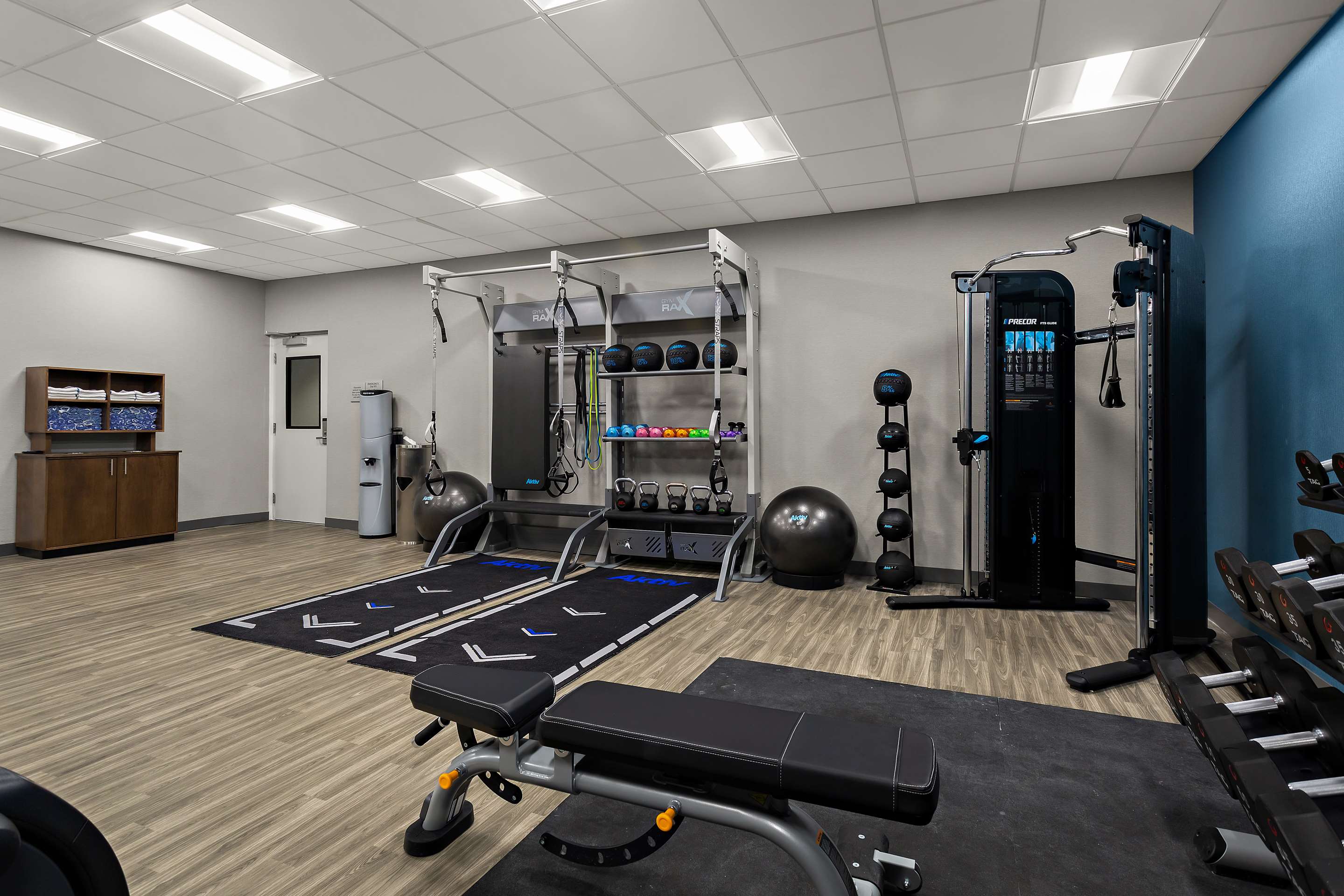Health club fitness center gym | Hampton Inn & Suites Ruskin I-75