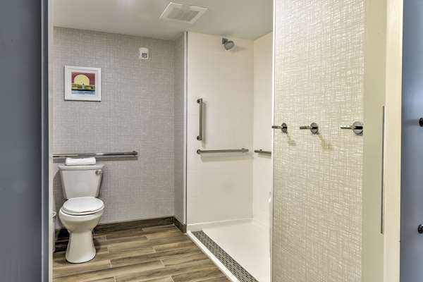  - Hampton Inn & Suites Keene