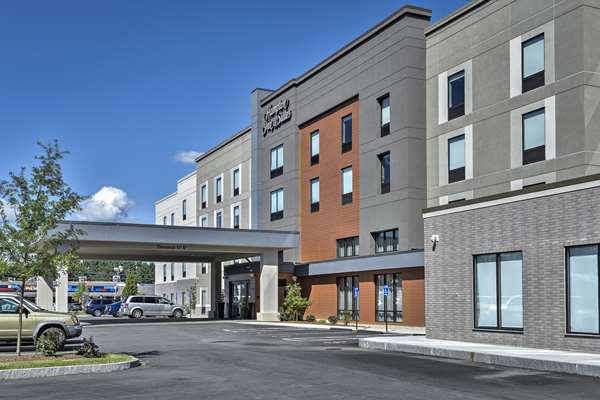 Exterior view - Hampton Inn & Suites Keene