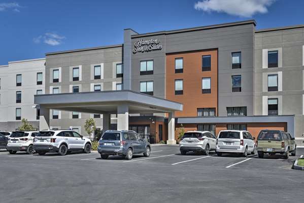 Exterior view - Hampton Inn & Suites Keene